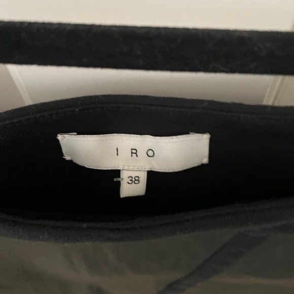 Black Leather Iro skirt Aysmmetrical. Great Condition - Picture 4 of 6